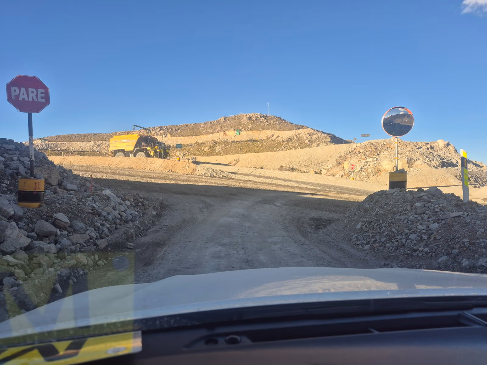 Acceso controlado en operación minera