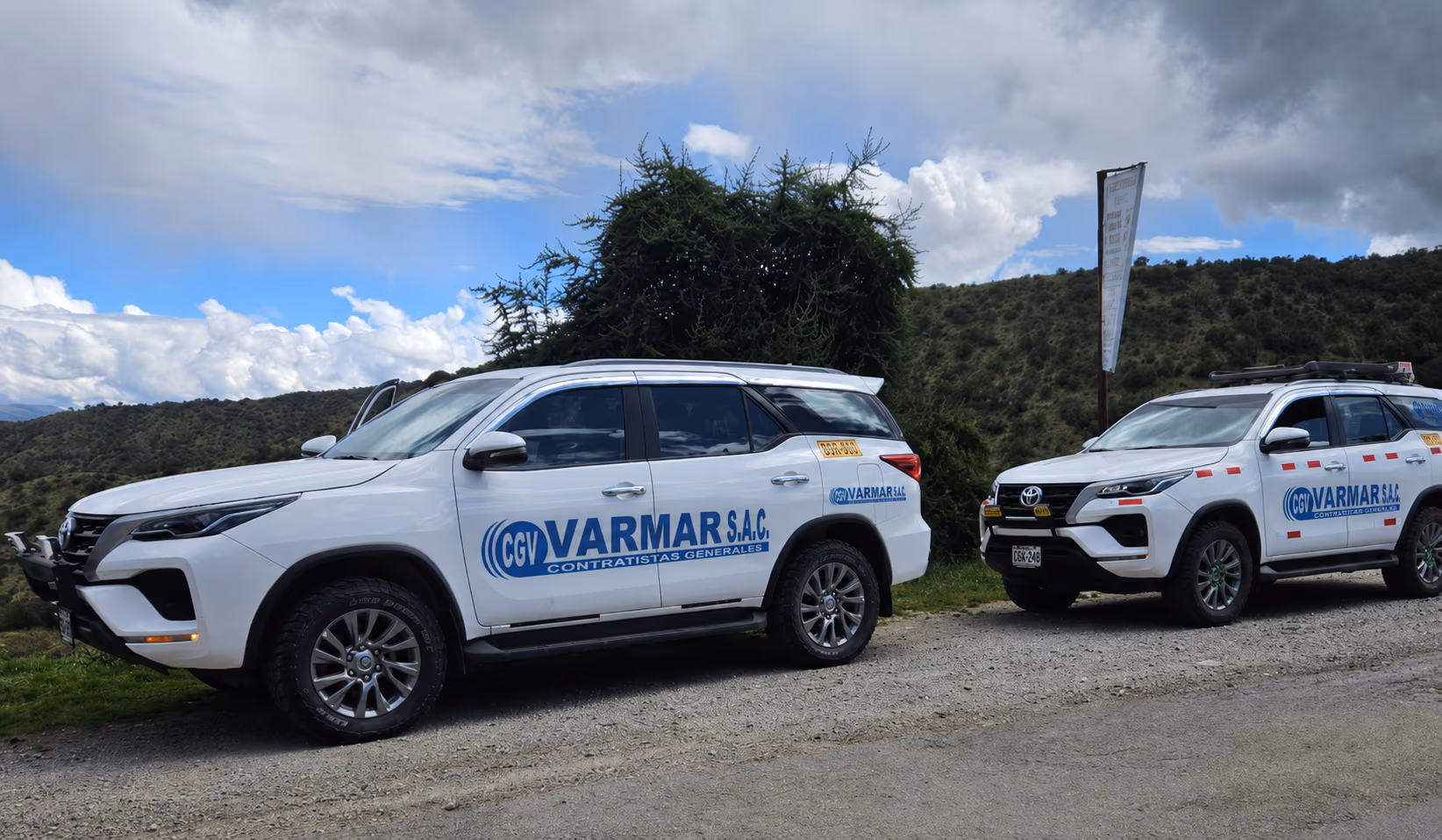 Camioneta Fortuner en ruta